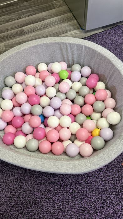 Детский сухой бассейн с шариками