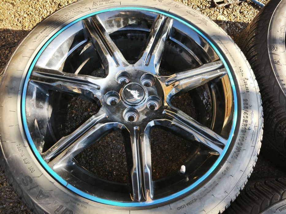 19" оригинални алуминиеви джанти за Ford Mustang.