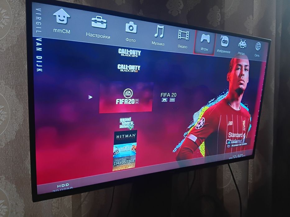 PS3 slim ideal o'yinlarni yozilgan djoystiklari bor