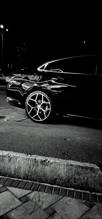 20R 245/40 Ламборджини Диска