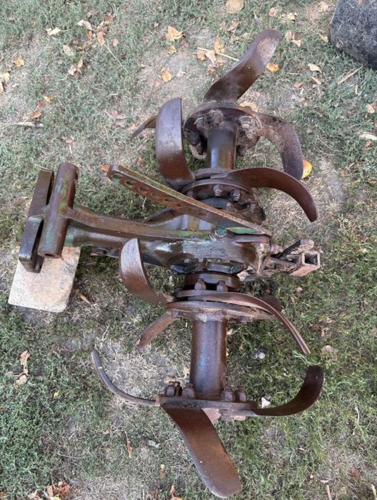 Freza motocultor