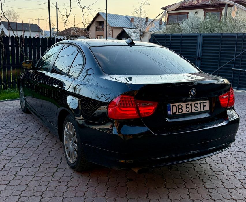 BMW 3 Series 2010 — imagine 4