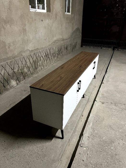 TV тумба новый..