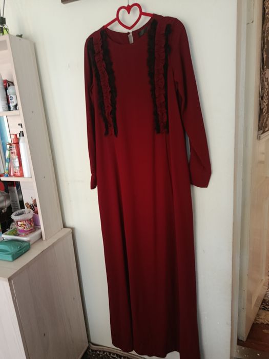 Платье для женщин