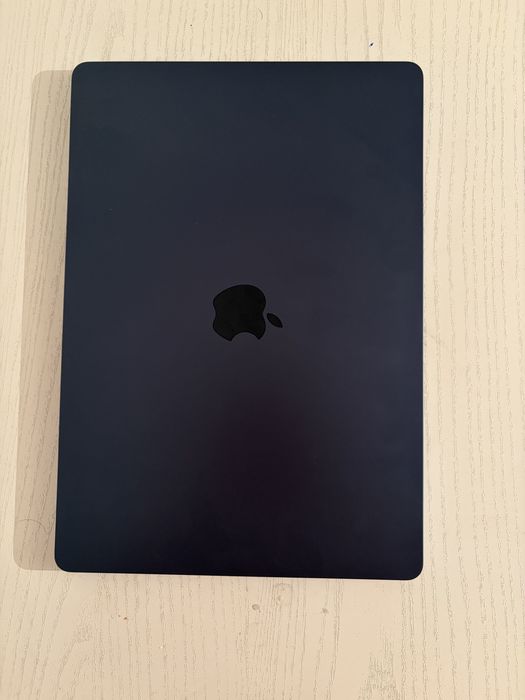 Apple MacBook Air 15 (M3) ПОЧТИ НОВЫЙ