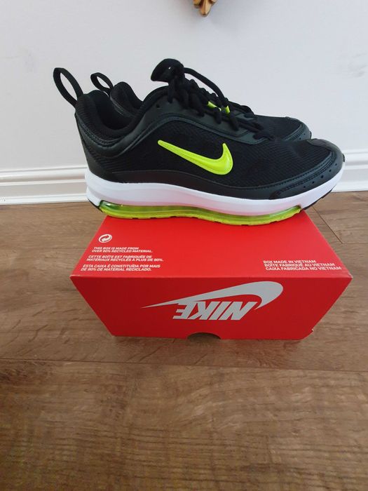 Маратонки Nike Air Max чисто нови