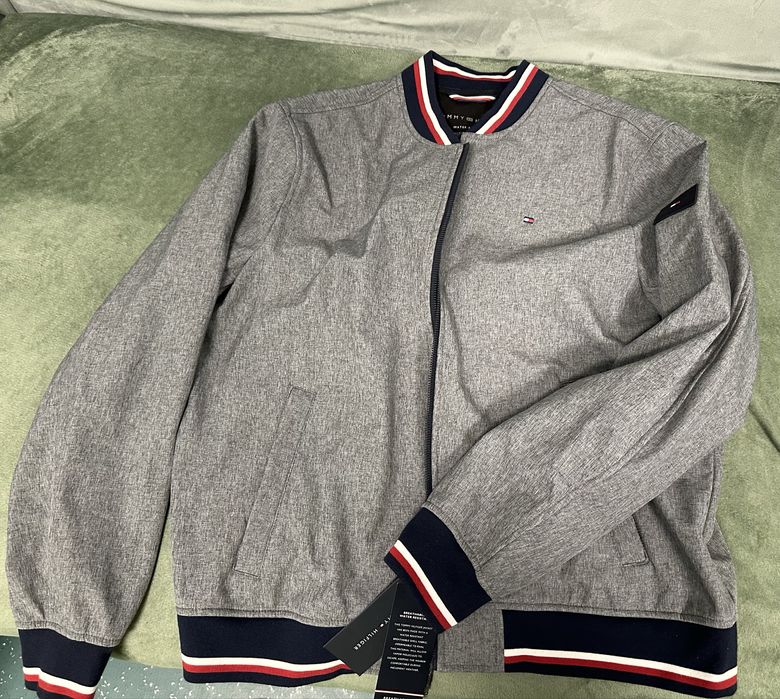 Geaca Tommy Hilfiger primavara-toamna noua L-XL