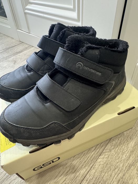 Продам осенние ботинки на подростка