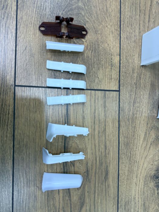 Ақ плинтус пластмас