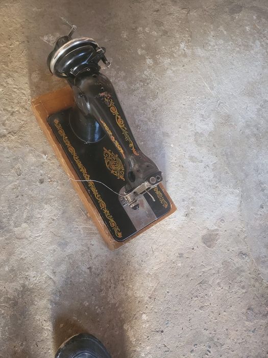 Тігін машина,  өтек сатылады