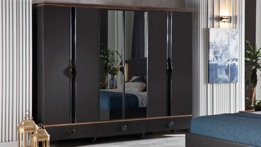 Шикарный спальный гарнитур