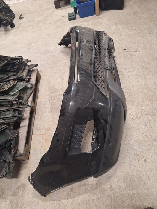 Предна броня Със Забележки Range Rover Evoque /Рейндж Ровър Евок 2013г