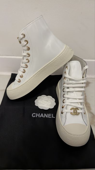 Adidasi/Tenesi chanel noi