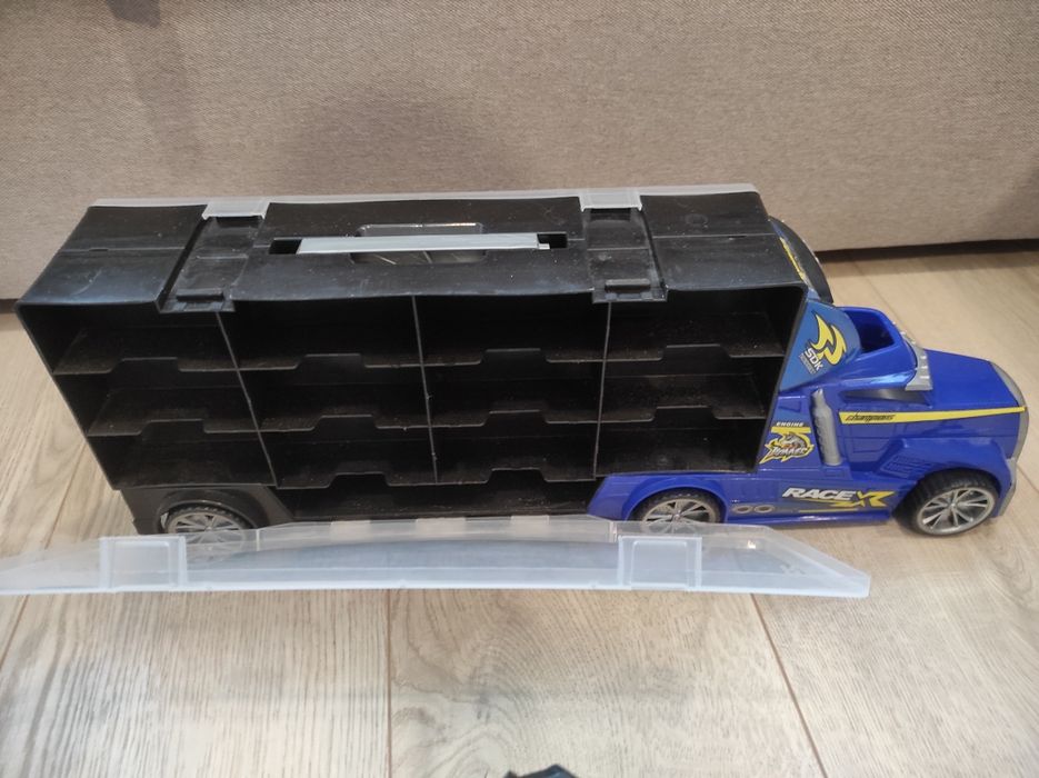 Лот детски играчки