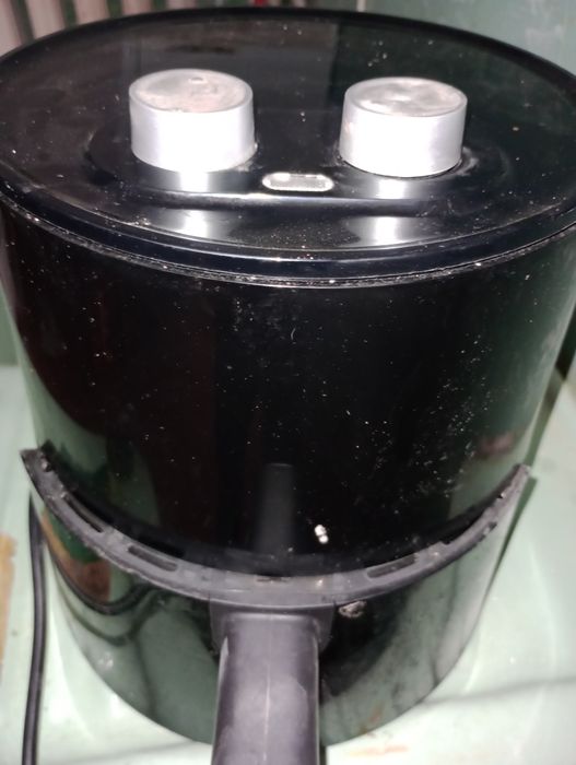 Vănd friteoză filisită foarte puțin