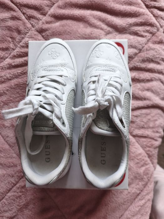 Дамски маратонки Guess