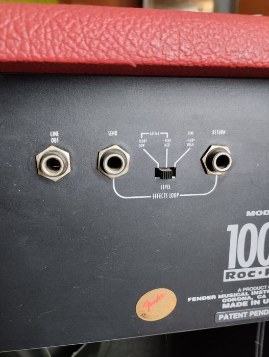 Продам гитарный комбо усилитель