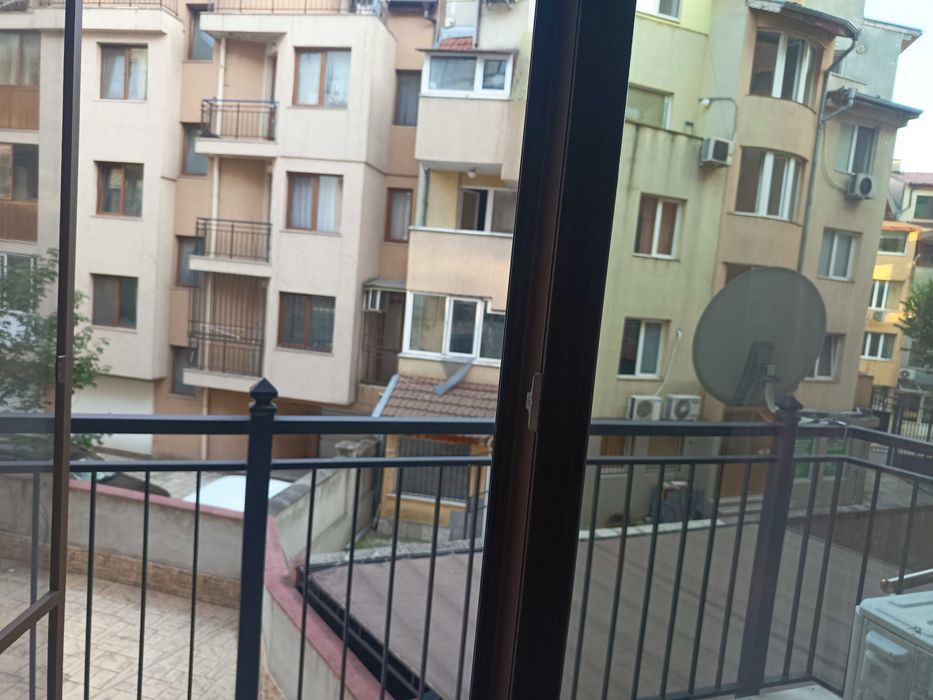 Тристаен апартамент, 81.8 кв.м., обзаведен, 2 тераси, ново строителство. / 3-room apartment, 81.8 sq.m, furnished, 2 terraces, new building type