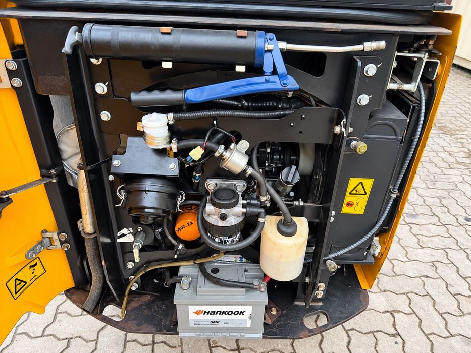 Мини багер JCB 15C-1, модел 2018 г.