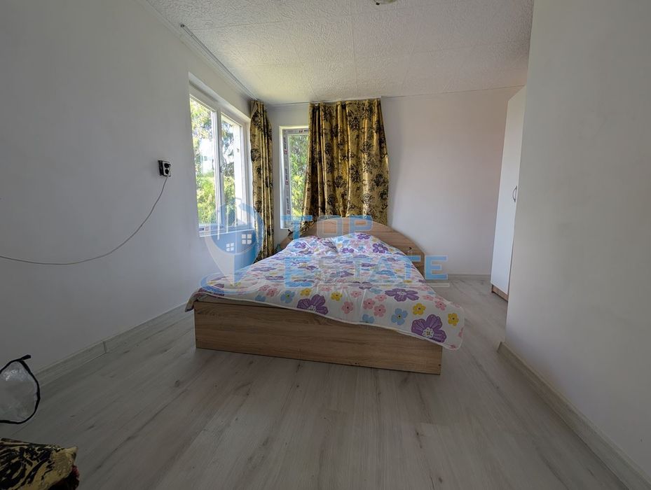 Продава се Къща в с. Овча могила, Област Велико Търново - 140 кв.м за 283 €/кв.м - Снимка #2