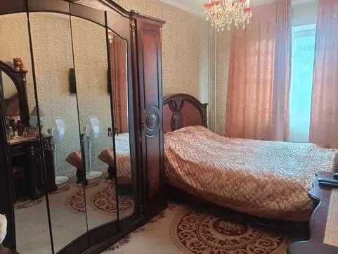 2 ком квартира Юнусабад14 отдельный вход 64 м2  метро 200 метр