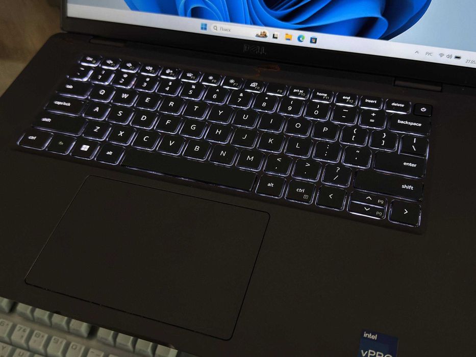 DELL carbon 7530 Core i5-1245U ram 16 ssd 512 сенсорный