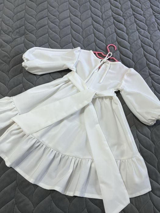 Продам платье на девочку