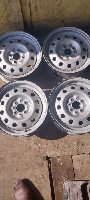 Продам диски новые