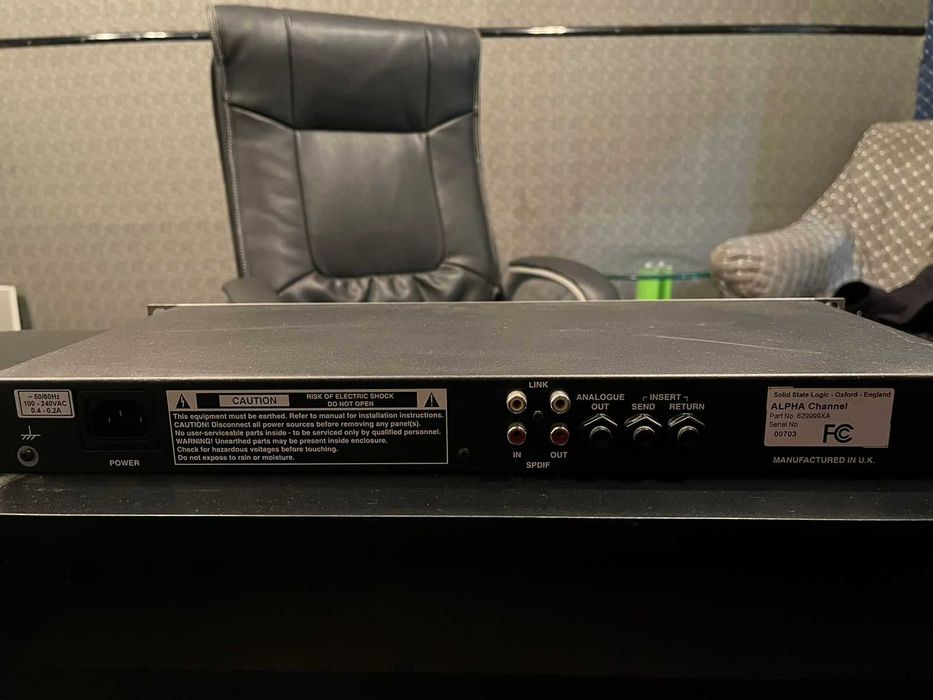 Предуселитель c эквалайзером SSL XLogic Alpha Channel Mic Pre