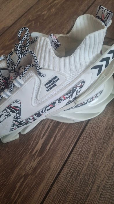 Маратонки 46 номер