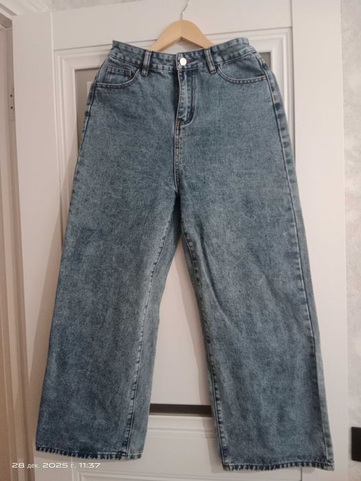 Джинсы прямые широкие