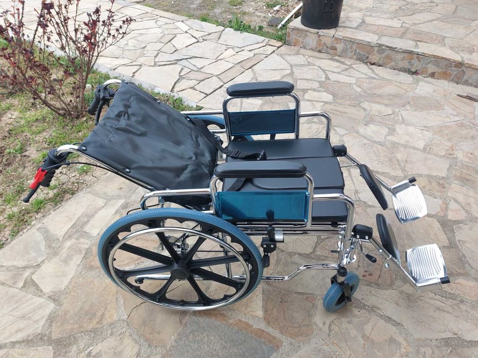 Нова!Инвалидна количка, сгъваема ,рингова ,чисто нова!