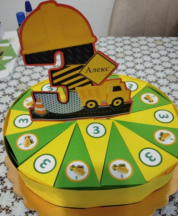 Картонена/хартиена торта/украси