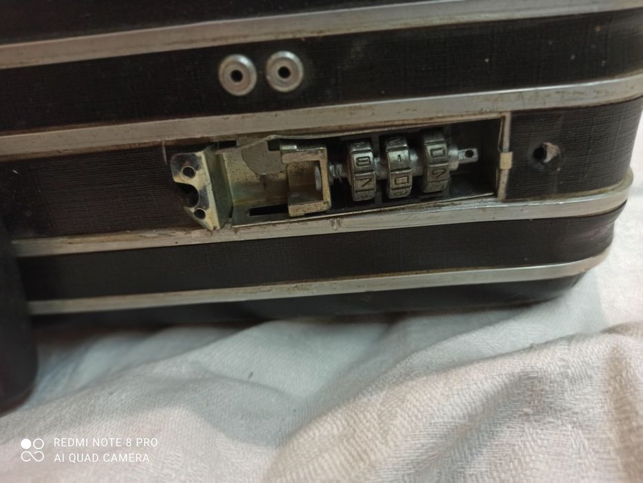 Дипломатически куфар