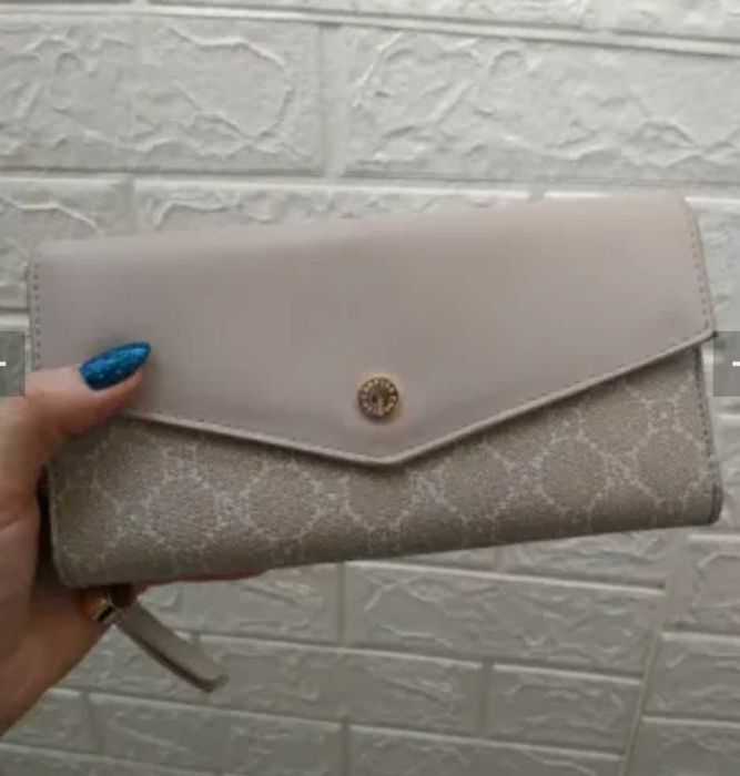 Дамски портмонета