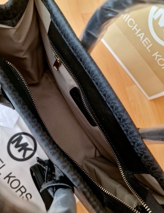 Geanta MK Maxi,,editie limitată, curea detasabila, saculet, etichetă