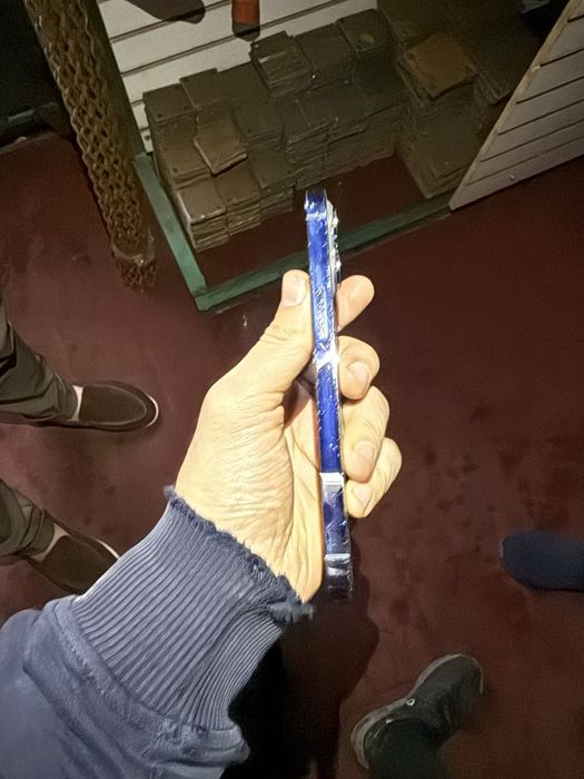 Iphone 13 pro yahwi holatda 128 batare 77%