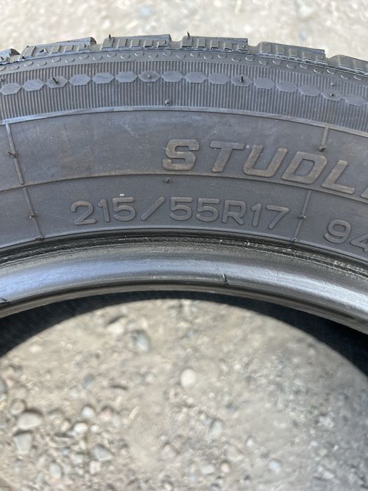 Продам резину пару 215/55/17
