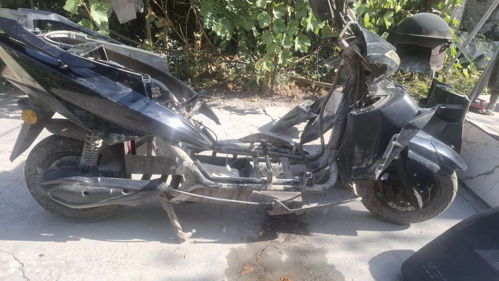 Продаётся скутер нерабочем состоянии (электронный)