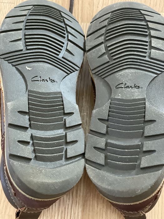 Оригинальные кожаные ботинки Clarks
