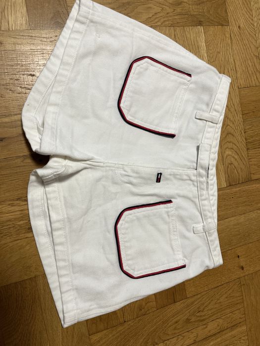 Къси панталонки Tommy Hilfiger