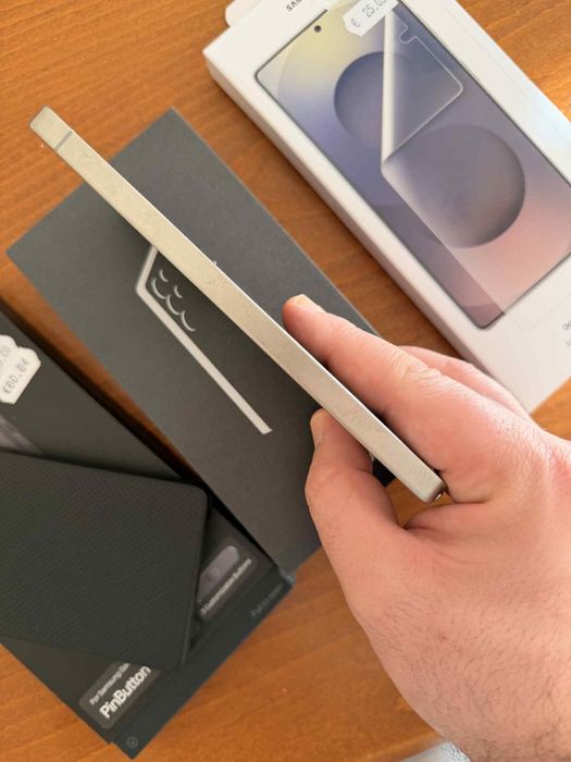 Galaxy s25 Ultra Titanium Gray 256GB с 1.5 години гаранция