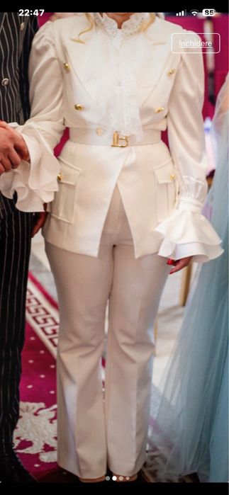 Vand Costum elegant.