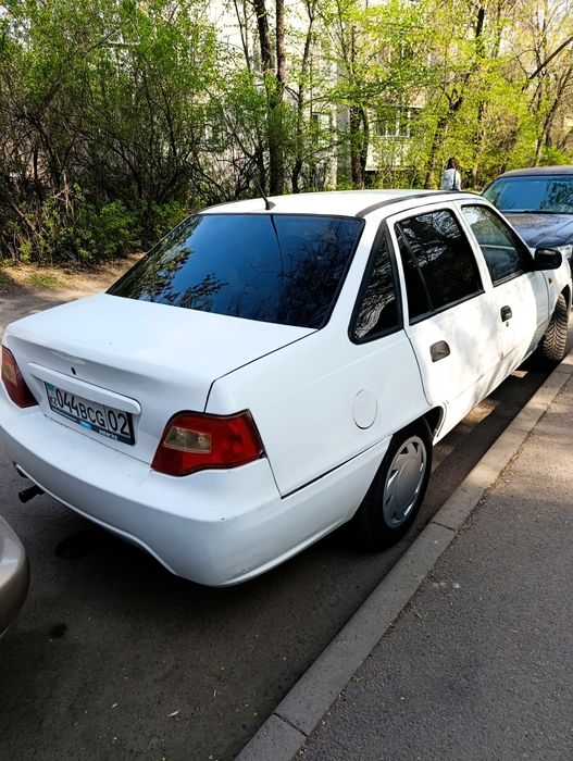 Продам деу нексия 2