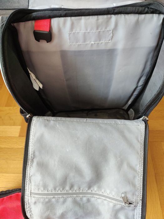 Ученическа раница за момче на Lego Ninjago в червено