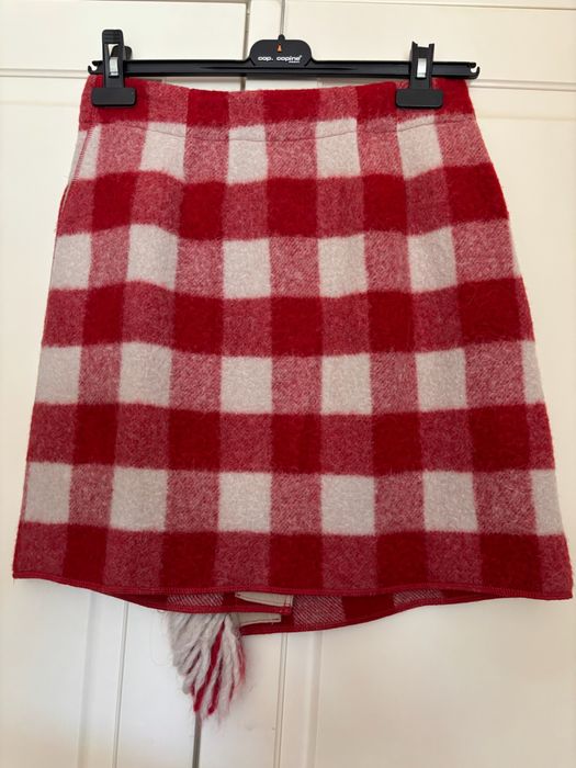 Вълненa полa Armani