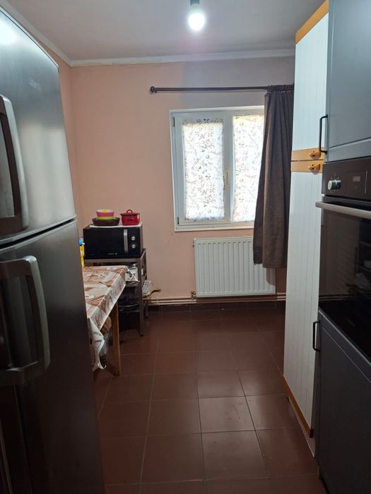 Vand apartament zona Bucovina