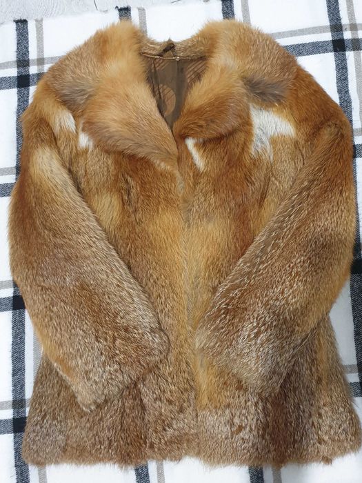 Haina de blana de vulpe roșcată