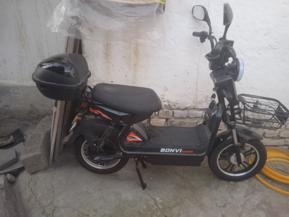 Скутер электрический