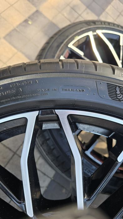 255/40/R21 Michelin pilot sport⁴suv